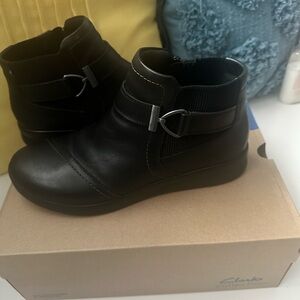Clarks Sleek Black Leather Boots